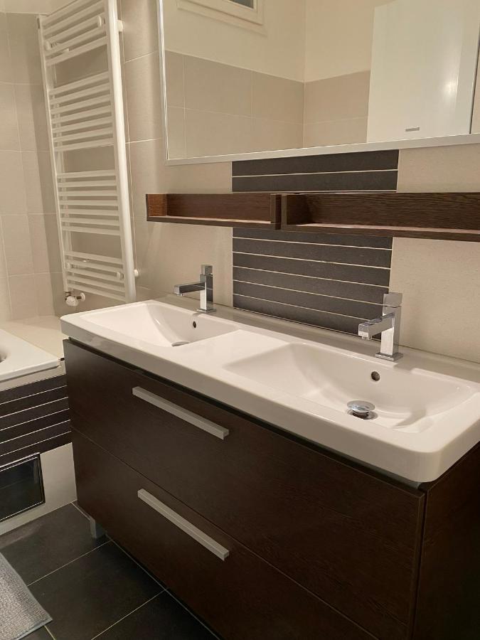 פראג Spacious Apartment On Wenceslas Square מראה חיצוני תמונה